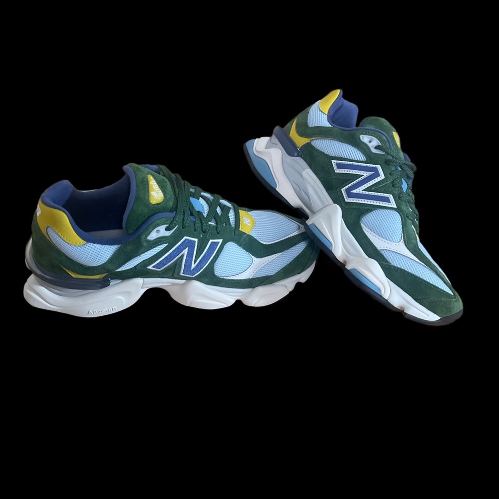 🔥New Balance 🔥9060 Unisex sizing M/10.5 W/12  Athletic LifeStyle Shoes *NEW*🔥 - Picture 2 of 11